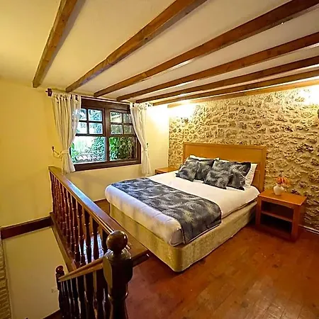 Mille Kaleici Hotel *